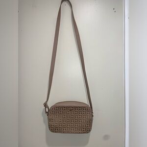 Tommy Hilfiger Crossbody Purse